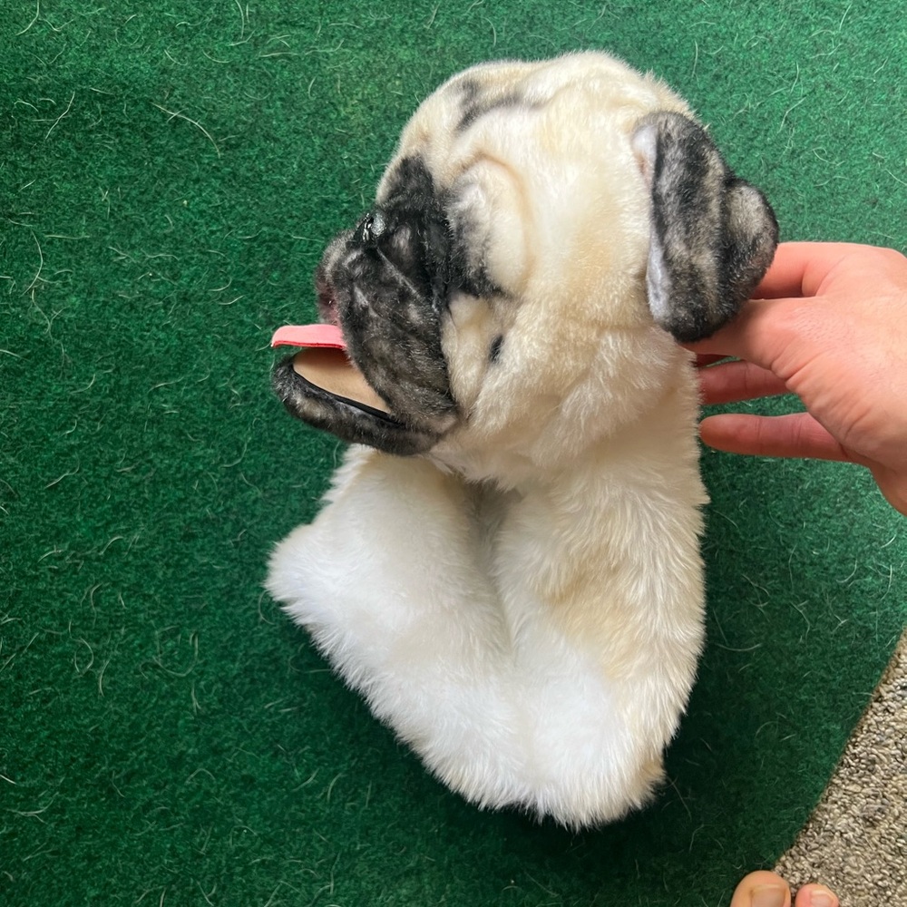 Pug driver head cover